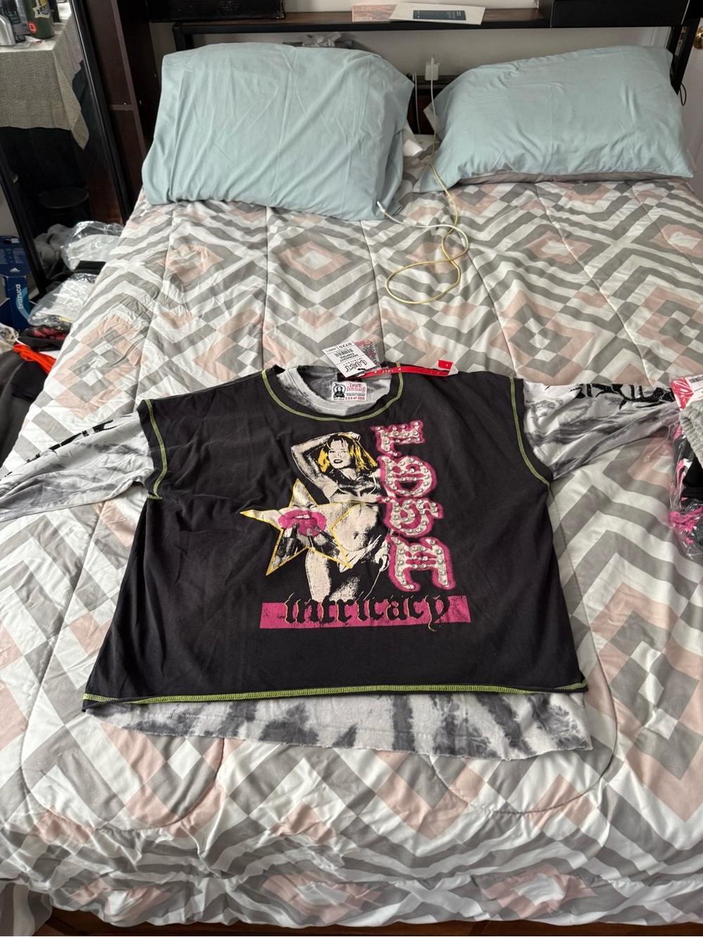 Lost Intricacy Long Sleeve Men’s Black Graphic Tee Size 2X